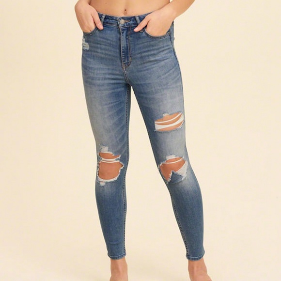 Hollister Denim - High rise crop jeans
